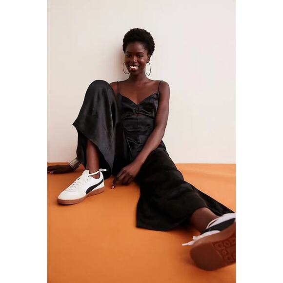 New FREE PEOPLE Abbie Jumpsuit SATIN $250 SIZE 2 Black SPECIAL OCCASION Wideleg - Picture 1 of 7